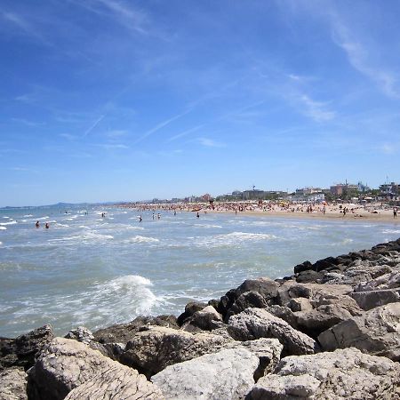 Hotel Villa Donati Viserbella di Rimini Luaran gambar