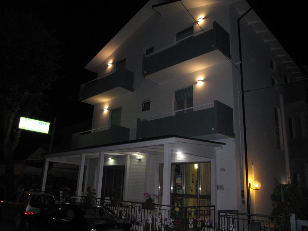 Hotel Villa Donati Viserbella di Rimini Luaran gambar