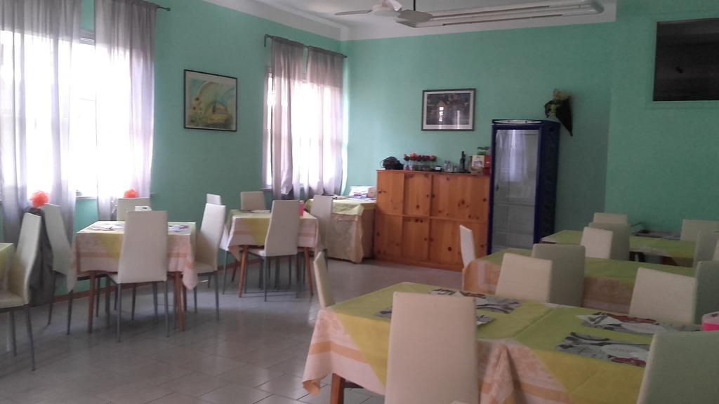 Hotel Villa Donati Viserbella di Rimini Luaran gambar