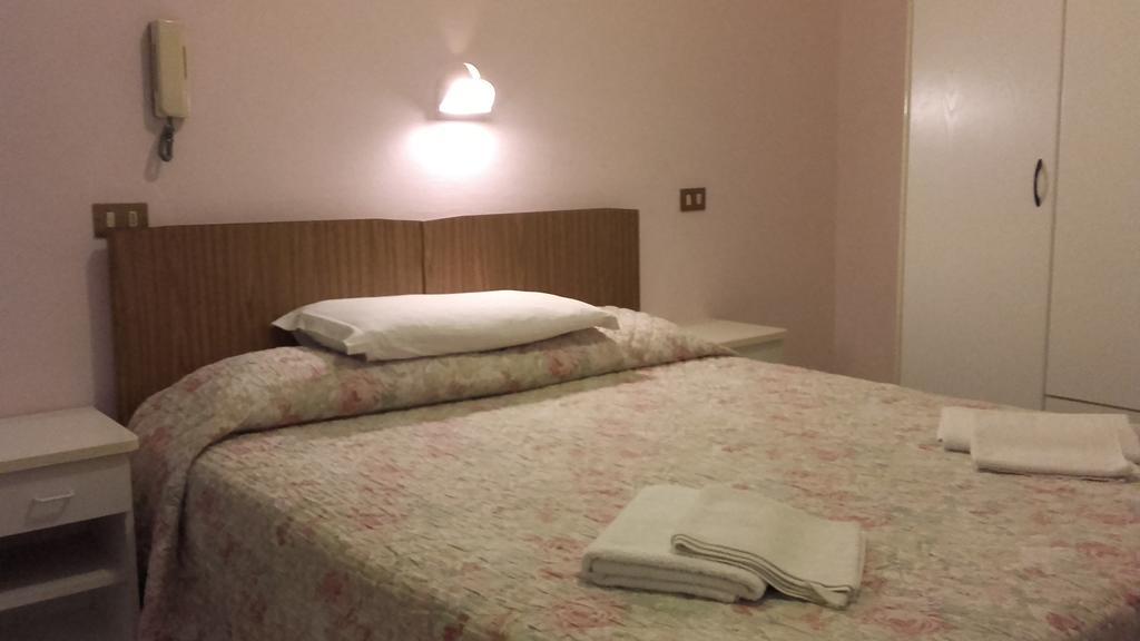 Hotel Villa Donati Viserbella di Rimini Luaran gambar