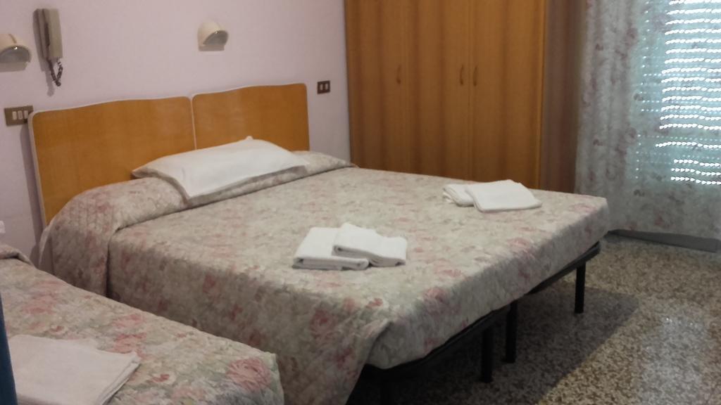 Hotel Villa Donati Viserbella di Rimini Luaran gambar