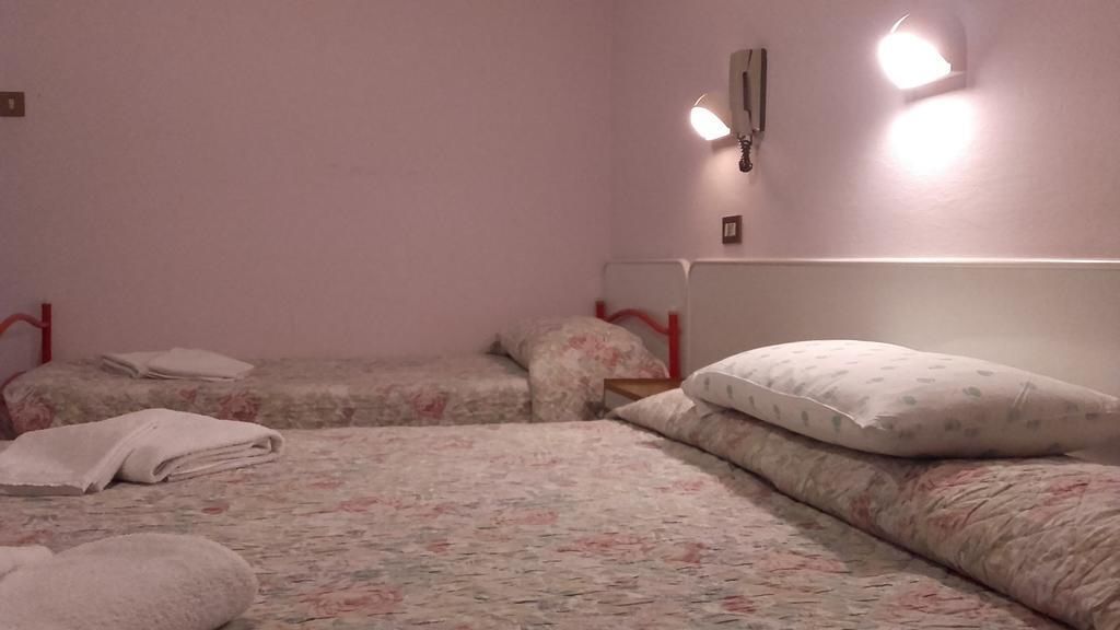 Hotel Villa Donati Viserbella di Rimini Luaran gambar