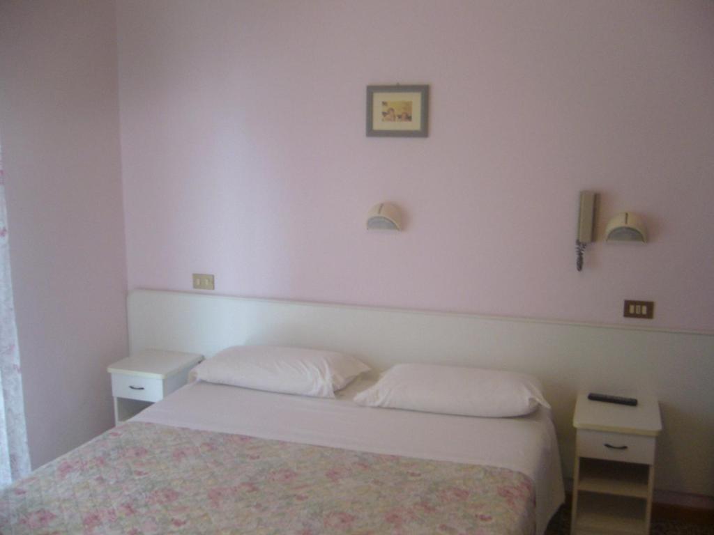 Hotel Villa Donati Viserbella di Rimini Bilik gambar
