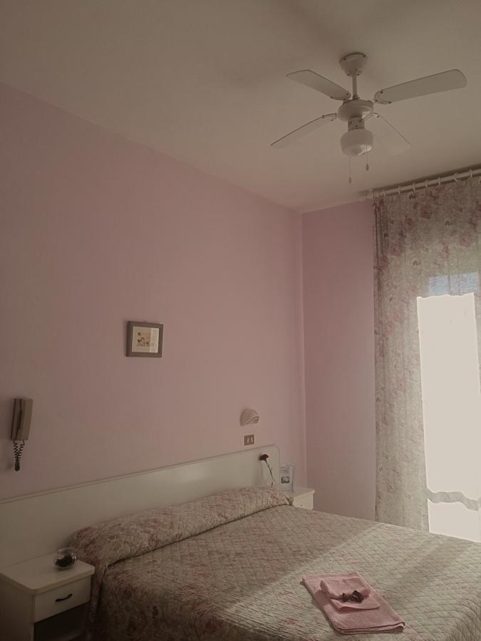 Hotel Villa Donati Viserbella di Rimini Luaran gambar